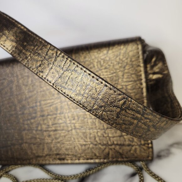 BIJOUX TERNER WOMENS SHINY GOLDEN BROWN CLUTCH BAG - Picture 3 of 13